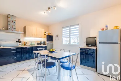 Traditional house at Athis-Mons (91200)