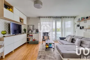 Apartment at Lognes (77185)