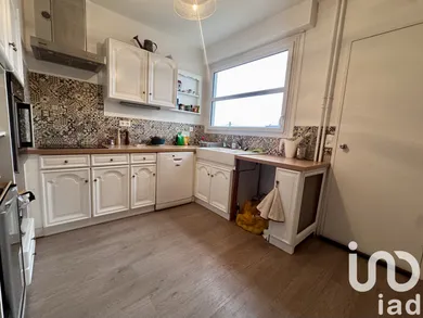 Apartment in Troyes (10000)