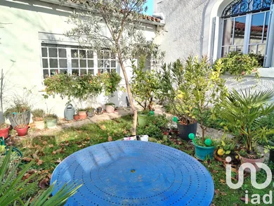 Maison de ville à Jarnac (16200)