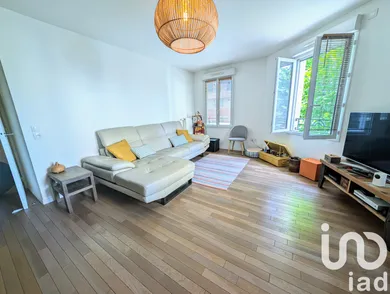 Apartment in Romainville (93230)