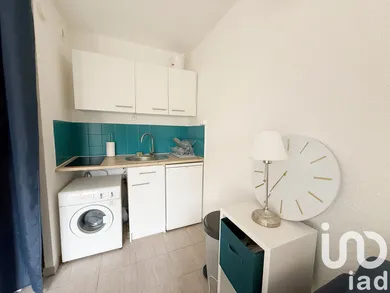 Apartment in Bormes-les-Mimosas (83230)