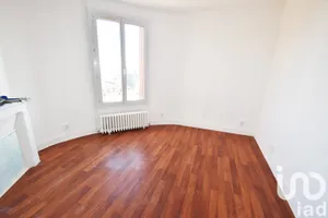 Apartment at Villeneuve-le-Roi (94290)