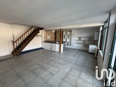 Apartment at Montereau-Fault-Yonne (77130) — 5/7