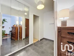 Apartment in Yerres (91330)