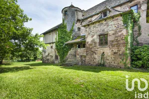 Manoir à Auzits (12390)
