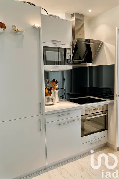 Apartment at Saint-Denis (93200)