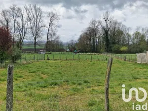 Terrain à bâtir à Luzillat (63350)