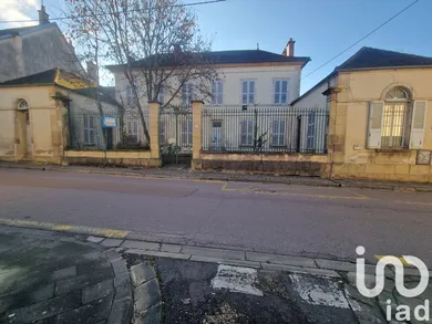 Immeuble à Ancy-le-Franc (89160)