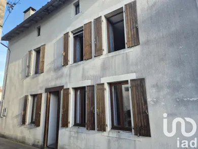 House at Aigre (16140)