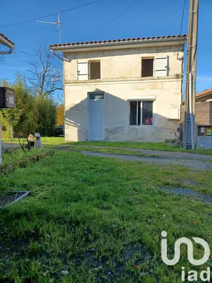 House at LES EGLISOTTES ET CHALAURES (33230)