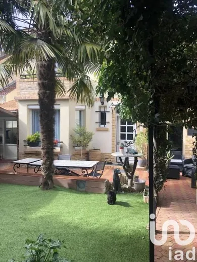 House at Bezons (95870)