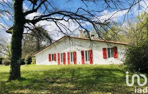 House at Saint-Pierre-du-Mont (40280)