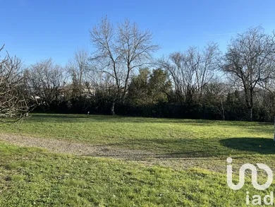 Building plot at Mauzé-sur-le-Mignon (79210)