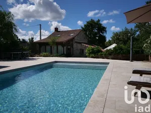 Maison à Château-Guibert (85320)