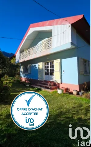 Traditional house at Cilaos (97413)