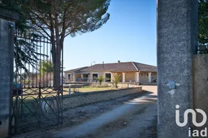 Maison à Montaren-et-Saint-Médiers (30700)