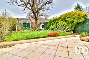 House at Vauréal (95490)