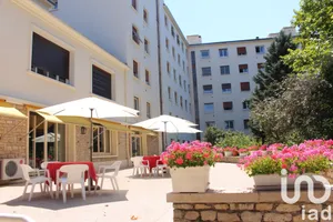 Apartment at Troyes (10000)