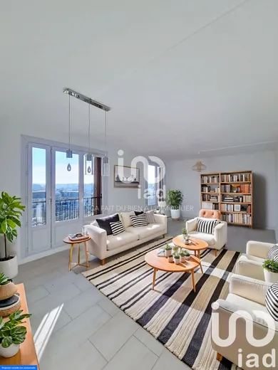 Apartment at Brie-Comte-Robert (77170)