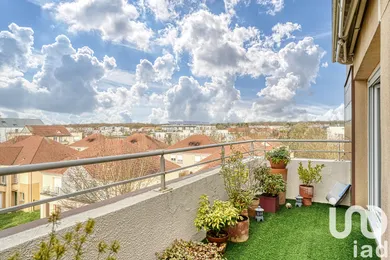 Apartment at Bois-d'Arcy (78390)