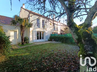 House at Élancourt (78990)