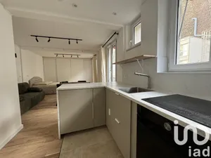 Apartment in Paris (75009)