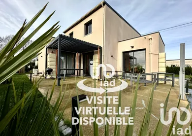 Traditional house at Guipry (35480)