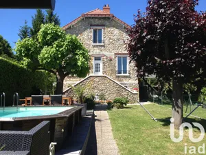 Maison traditionnelle à Montsoult (95560)
