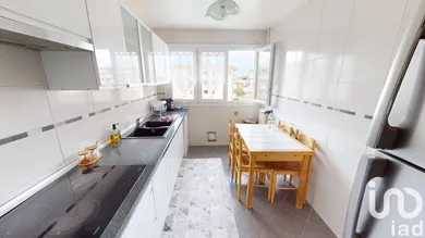 Apartment at Melun (77000)