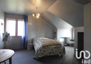 Maison de campagne à Ladignac-sur-Rondelles (19150)