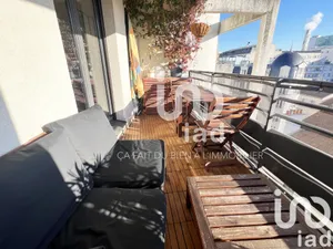 Apartment at Puteaux (92800)