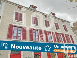 Building at Tonnerre (89700)