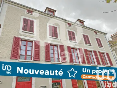 Building at Tonnerre (89700)