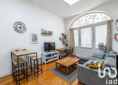 Apartment in Bordeaux (33000)
