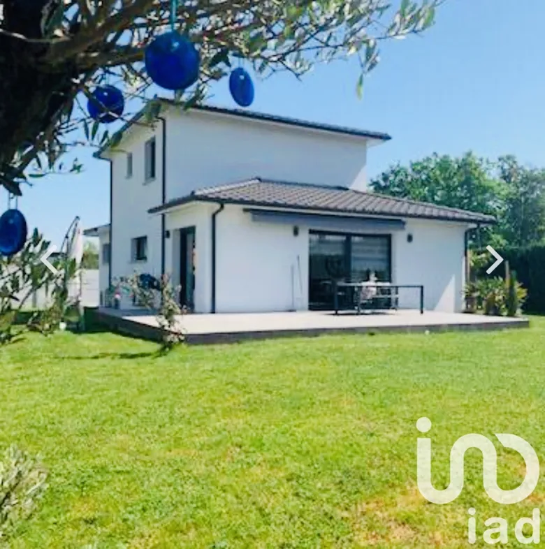 Maison 4 pièces 122 m² · à Ambarès-Et-Lagrave · 122 m² · 322 000 €