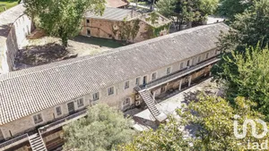 Building at Nîmes (30900)