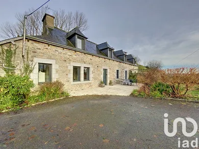 Maison de campagne à Plouguenast (22150)