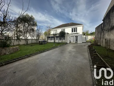 House at Nantes (44100)