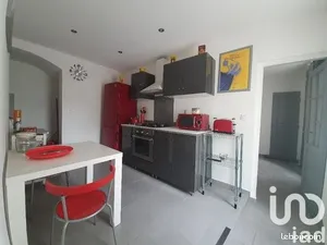 Apartment at Bédarrides (84370)