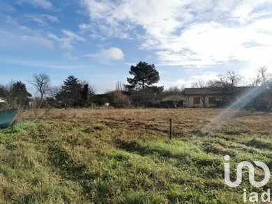 Terrain à bâtir à Coutras (33230)