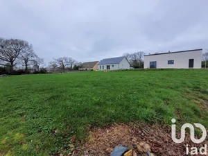Land at Conquereuil (44290)