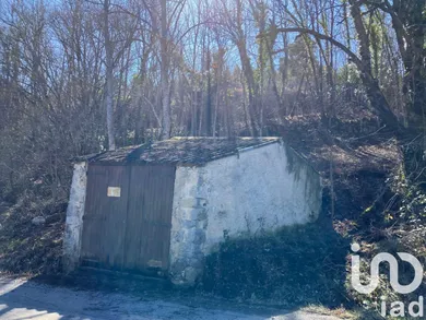 Garage à saint auban sur l'ouveze (26170)