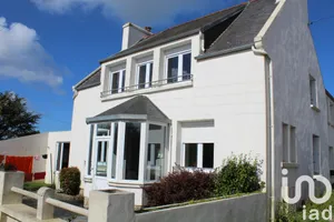 House at Lanhouarneau (29430)