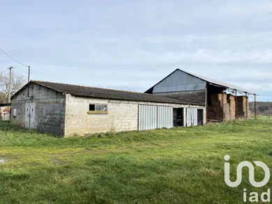 Farm land in Saint-Savin (86310)