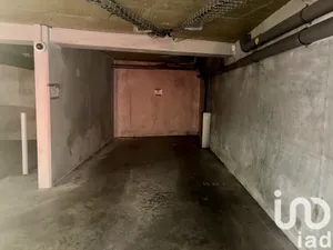 Parking à Marseille (13003)