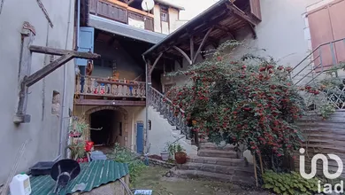 Townhouse at Entraygues-sur-Truyère (12140)