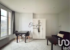 Studio at Nanterre (92000)