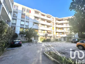 Apartment at Nîmes (30000)