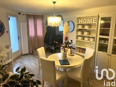 Maison de ville à Saint-Denis (93200)